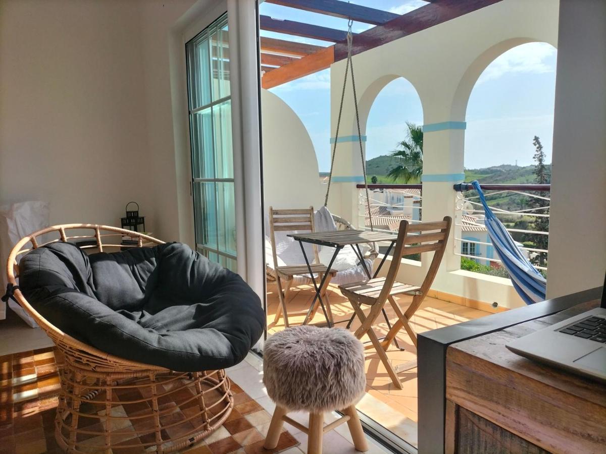 Komfortables Town House In Traumhafter Lage Budens Exterior foto